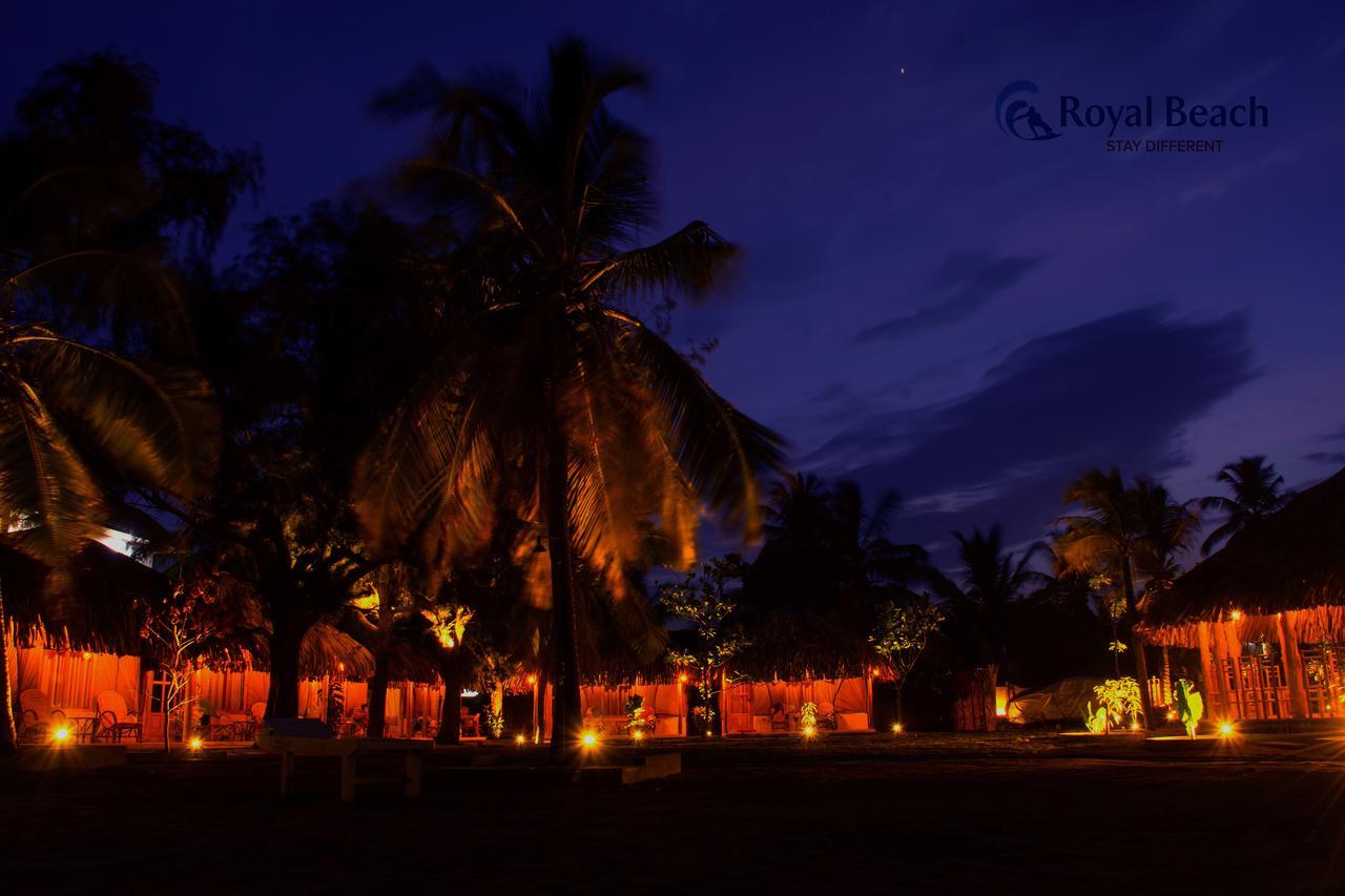 Royal Beach Baie d'Arugam Extérieur photo