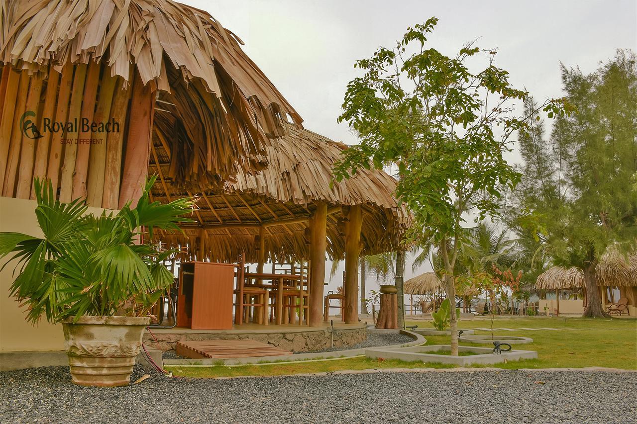 Royal Beach Baie d'Arugam Extérieur photo